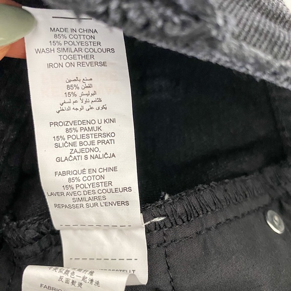 2/$40💜 CLOSET CLEAN OUT: Missguided denim skirt with rips - Picture 9 of 9